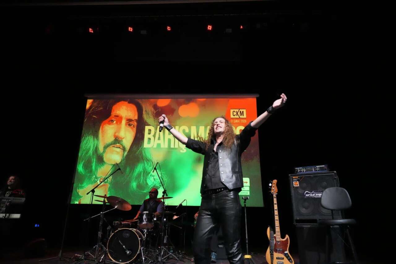 Barış Manço’nun evi yine doldu taştı: Kadıköy’de 27. yıl buluşması 7